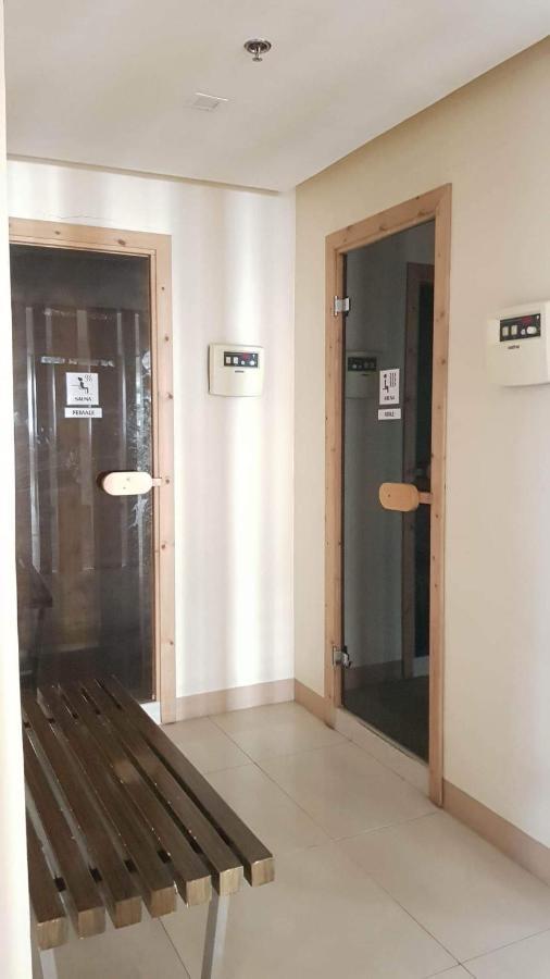 101 Newport Blvd C2 4F By Rechelle Nunag Pasay Buitenkant foto