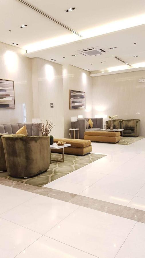 101 Newport Blvd C2 4F By Rechelle Nunag Pasay Buitenkant foto