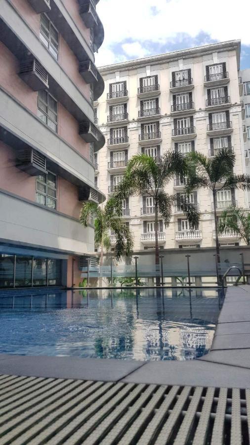 101 Newport Blvd C2 4F By Rechelle Nunag Pasay Buitenkant foto